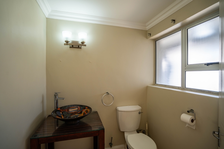 6 Bedroom Property for Sale in Royal Alfred Marina Eastern Cape